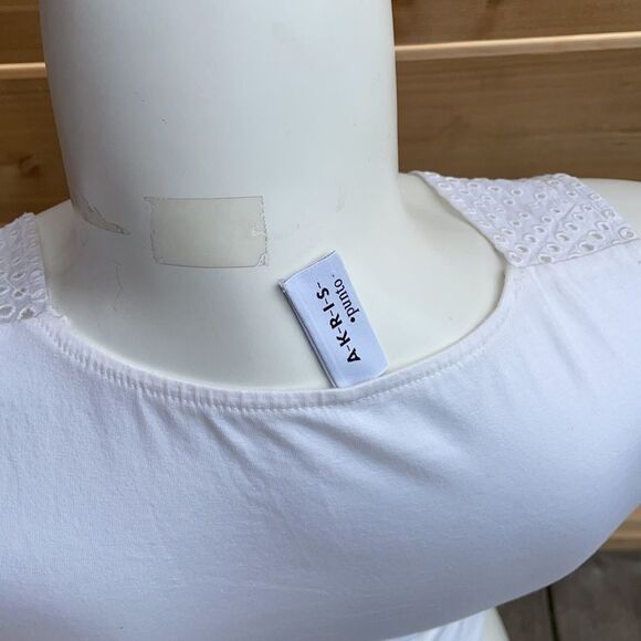 Akris punto white tee with shoulder details 6 small - Picture 6 of 10